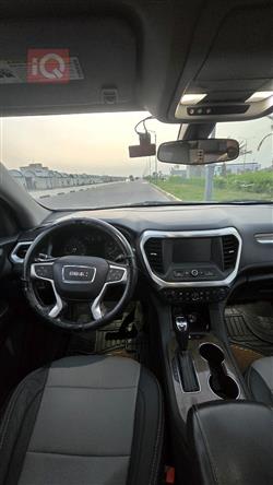 GMC Acadia